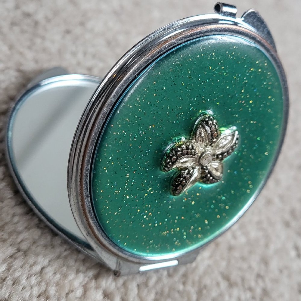 Vintage Double Mirror Round Compact
